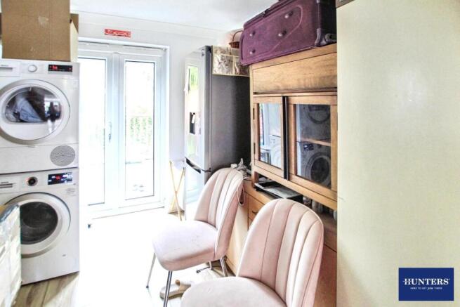 3 bed Semi-Detached to rent Image 7