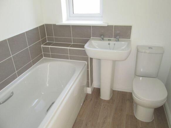 Family Bathroom 
