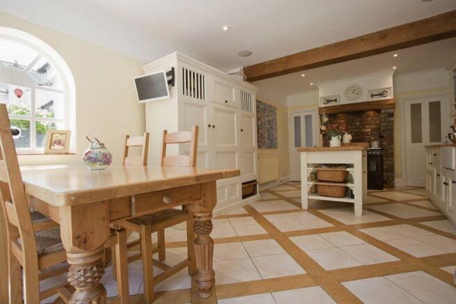Kitchen and fa...