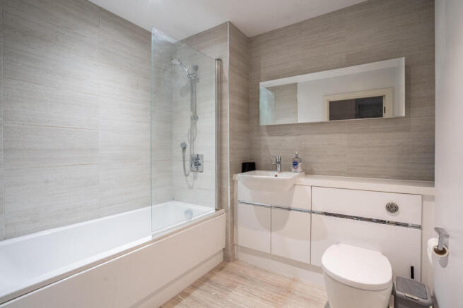 2 bed Apartment for sale Image 11