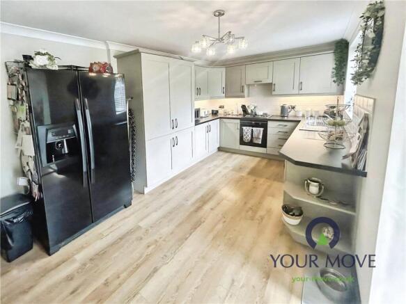 3 bed Semi-Detached to rent Image 7