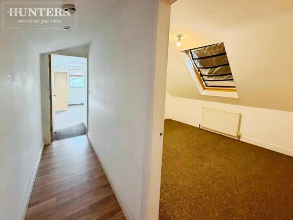 2 bed Apartment to rent Image 8