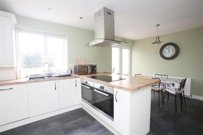 KITCHEN \ DINER