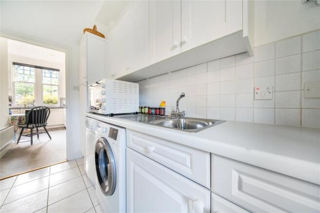 3 bed Terraced for sale Image 6