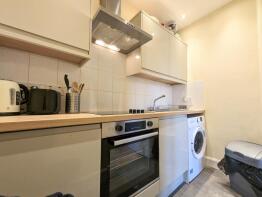 3f1, 1c, Maxwell Street, Morningside, Edinburgh EH10 5HT