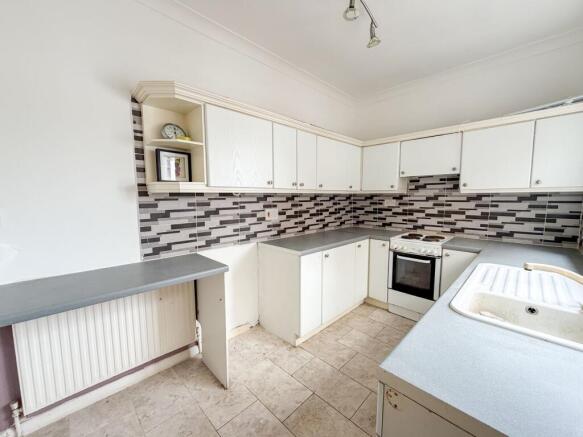 2 bed Terraced for sale Image 5