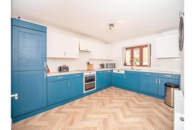 Kitchen/Breakfast