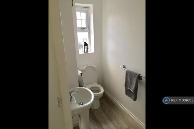 Down Stairs Toilet 