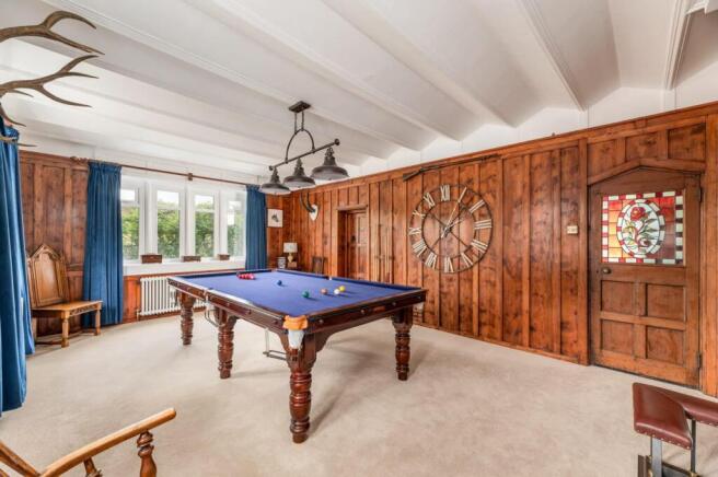 8 bed Not Specified for sale Image 10