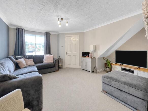 Lounge / Dining Room