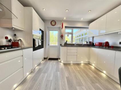 Rockmead Road, Fairlight