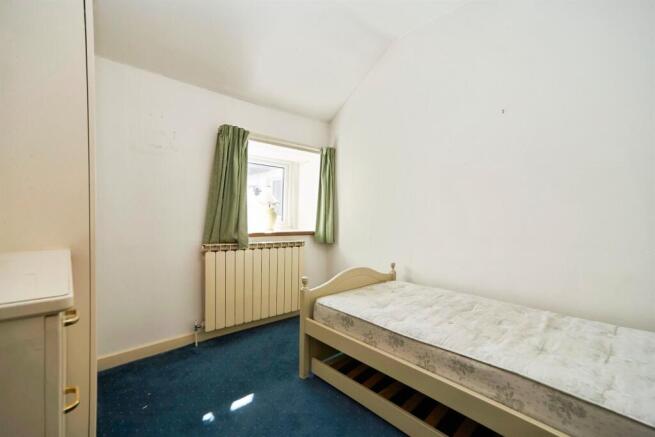 4 bed Detached for sale Image 11