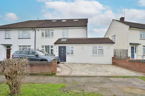 Prestwick Road, Bushey, South Oxhey, WD19