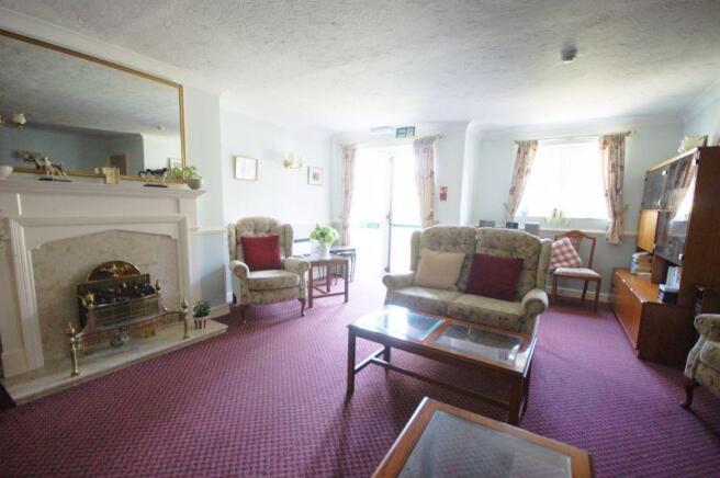 RESIDENTS LOUNGE