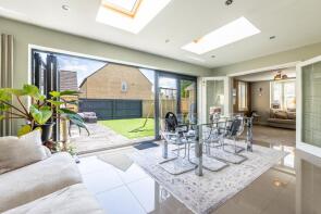104, Elmhurst Way, Carterton OX18 1EY