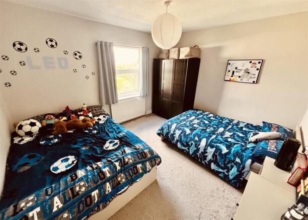 2 bed Apartment for sale Image 12
