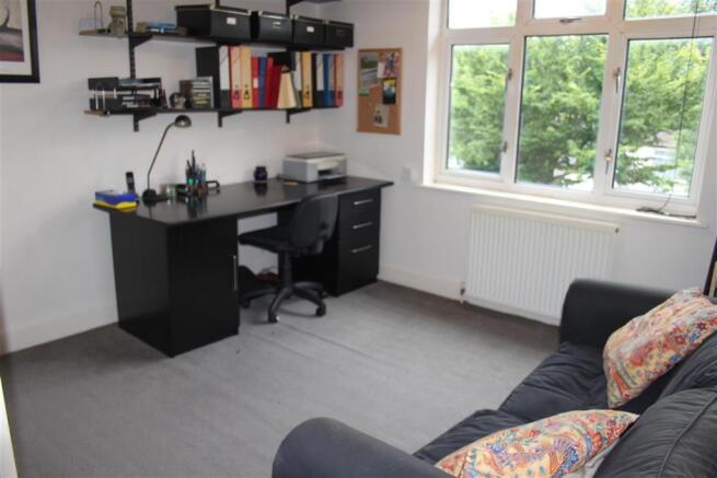 Bedroom/Study