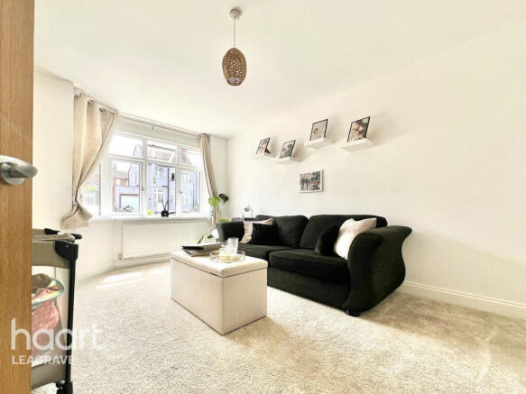 Black Swan Lane, Luton photo 4
