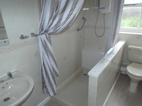 SHOWER-ROOM
