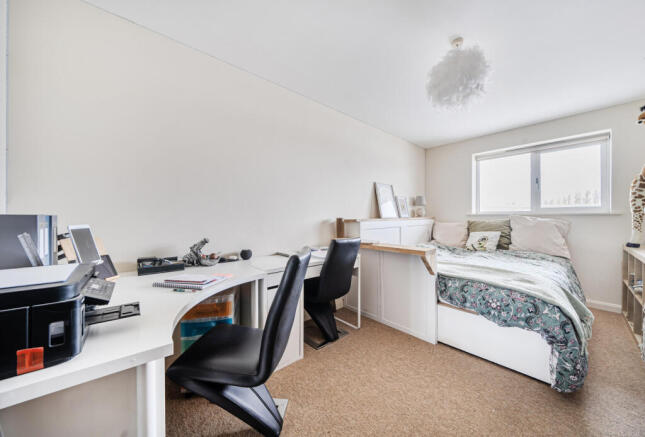 1435049-4-69c6851...