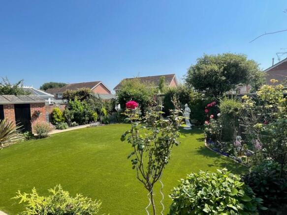 Garden 2.jpg