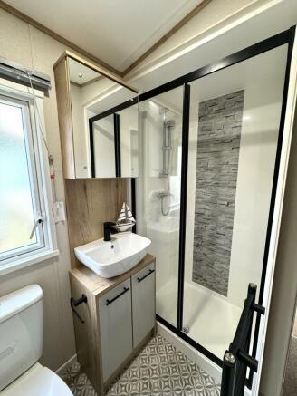 2 bed Not Specified for sale Image 8