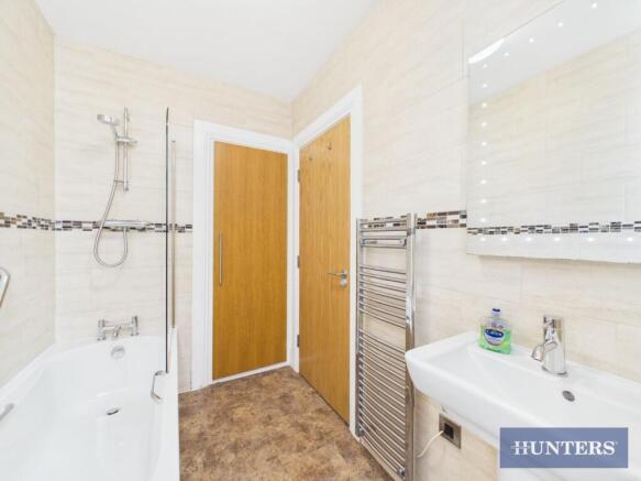1 bed Flat for sale Image 9