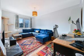 Flat 10, Havisham House Dickens Estate, Scott Lidgett Crescent, London SE16 4UY