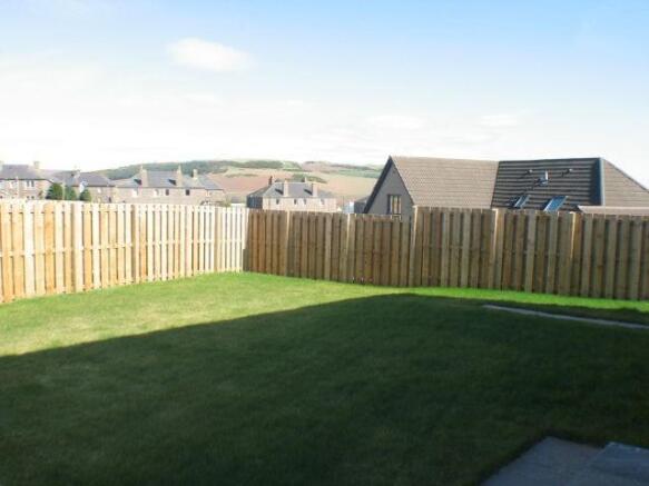 <p>Rear garden</p>