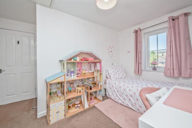 3 bed Detached for sale Image 11