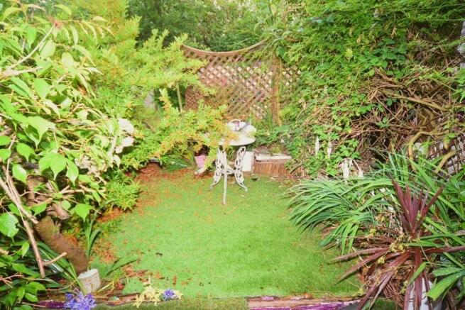 GARDEN 