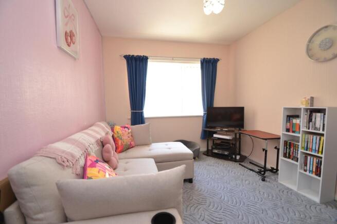 2 bed Semi-Detached Bungalow for sale Image 6