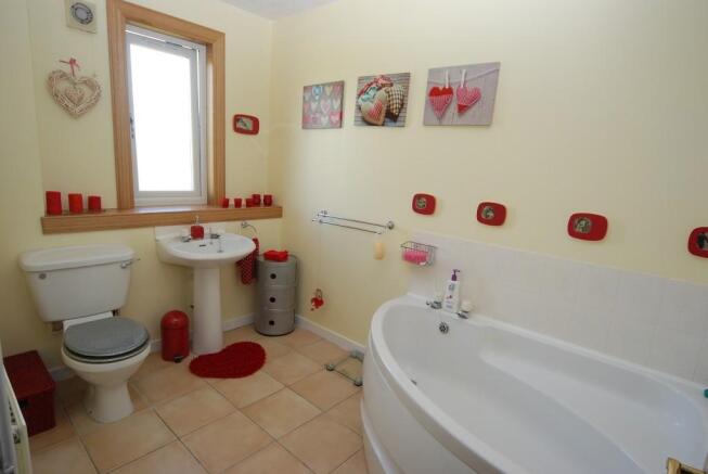Family Bathroom 