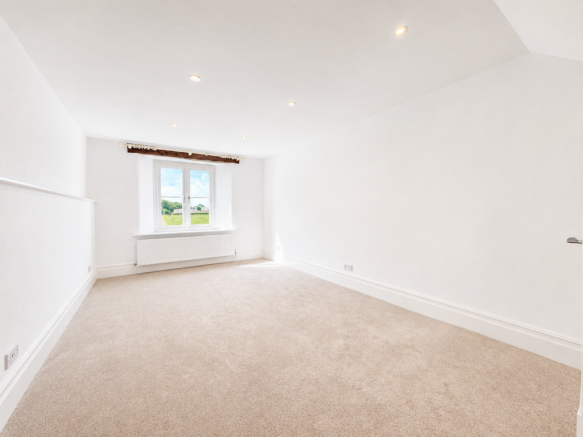 4 bed Farm House to rent Image 12