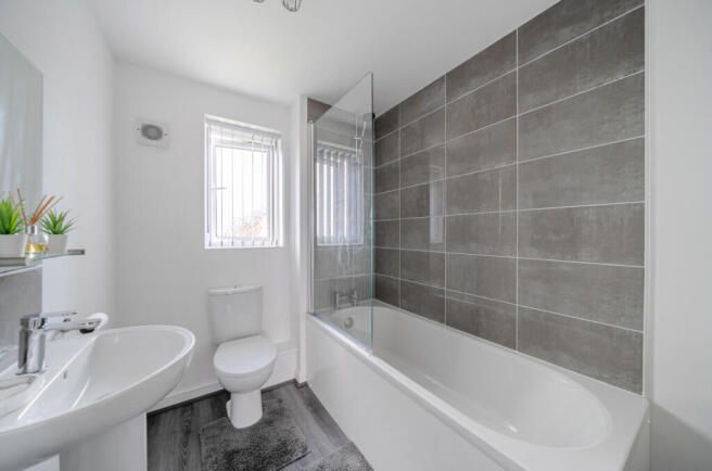2 bed Semi-Detached for sale Image 7