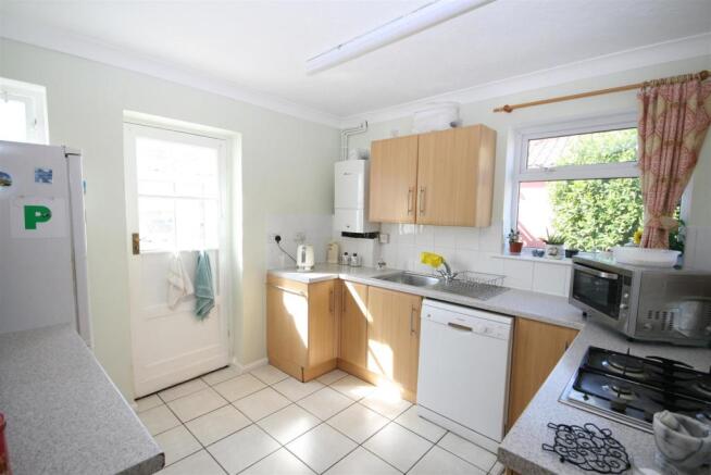 Kitchen.JPG