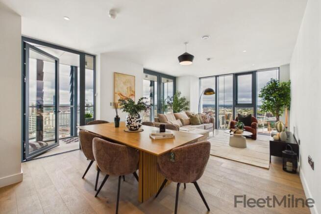 Lounge/dining room