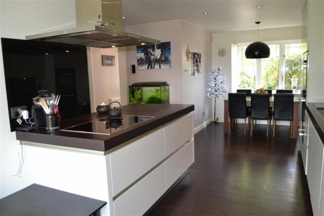 BREAKFAST KITCHEN