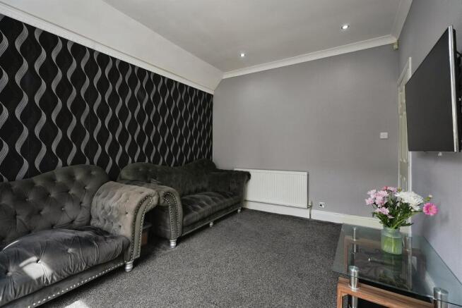 3 bed Semi-Detached for sale Image 5