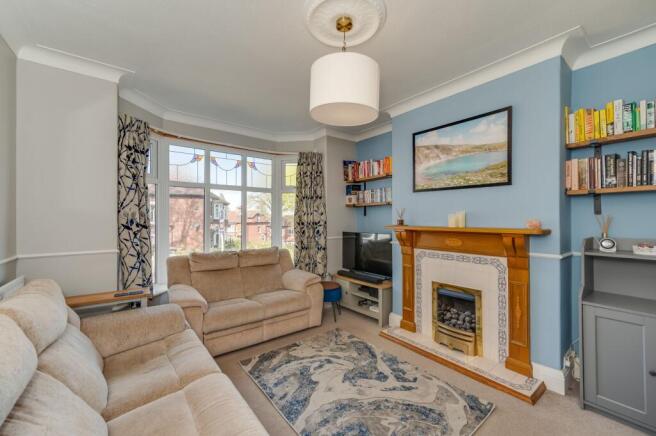 KITCHEN, DINER AND LIVING ROOM