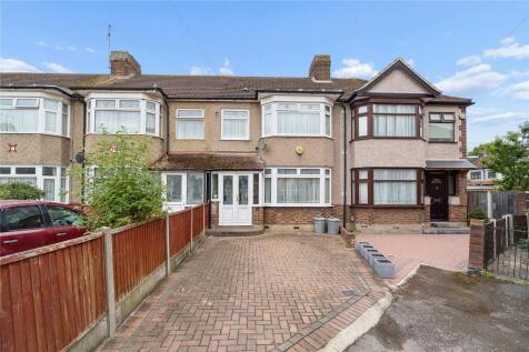 Barton Avenue, Romford, RM7