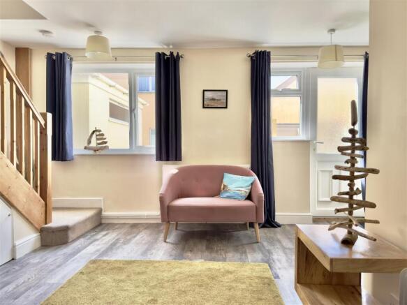 LIVING ROOM.jpeg