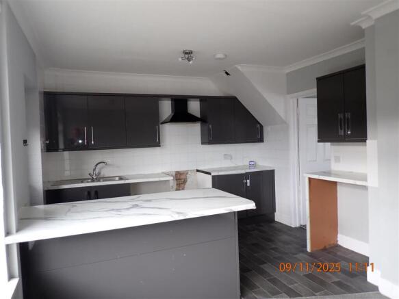 KITCHEN / DINER