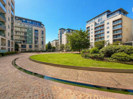 35, Aitons House, Pump House Crescent, Brentford TW8 0FW