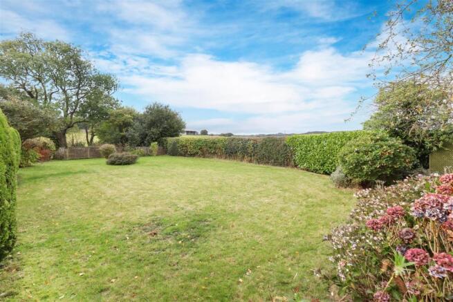 Garden3.jpg