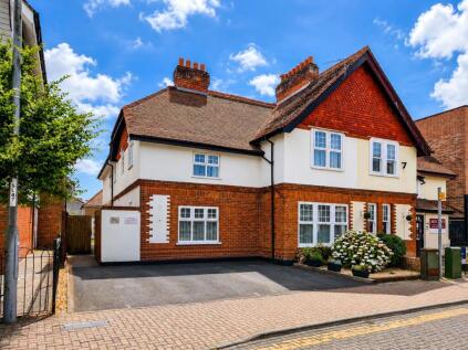 Lymington Road, Highcliffe, Christchurch, BH23
