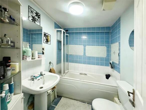 1 bed Apartment for sale Image 7