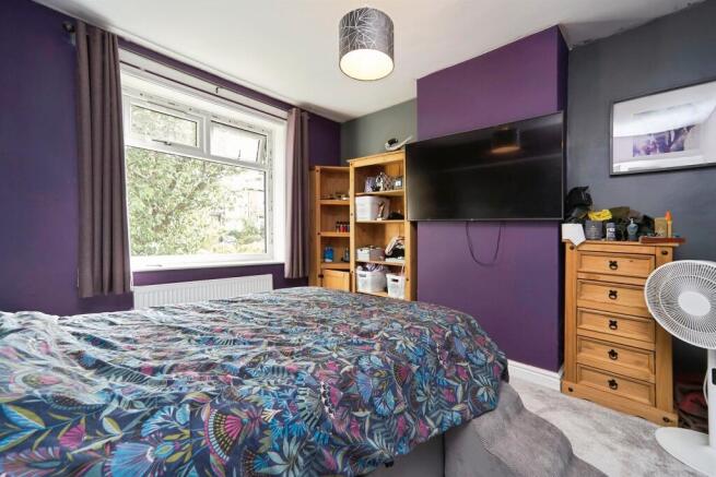 3 bed Semi-Detached for sale Image 8