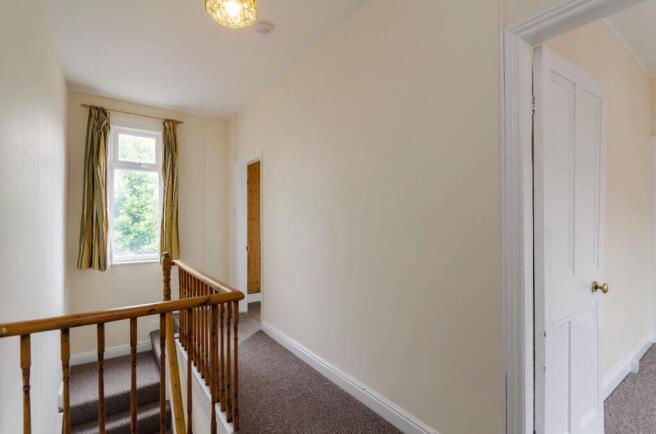2 bed Terraced to rent Image 9