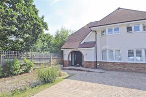 7a, Meadow Close, Ruislip HA4 8AP